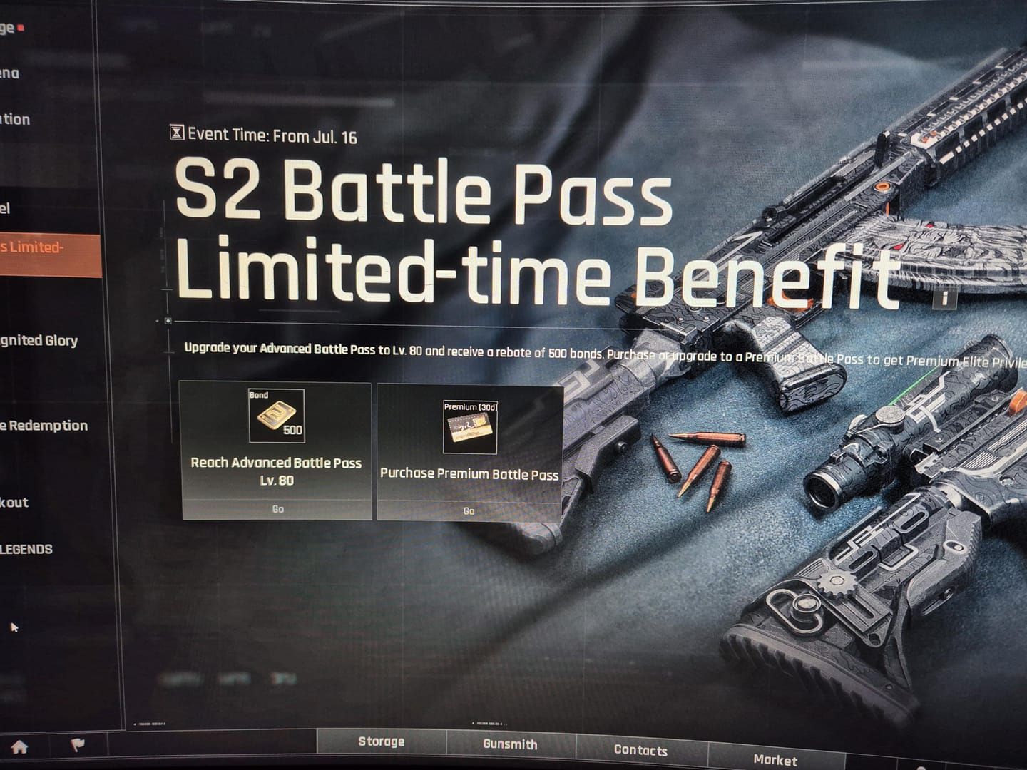 Arena Breakout saisonaler Battle-Pass-Fortschrittsbildschirm mit kostenlosen und Premium-Belohnungsstufen